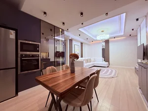 Фото 4 3-комн. квартира в Тезикова