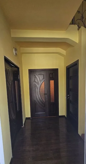 Фото 5 Дом в городе, В пригороде, Вдоль трассы