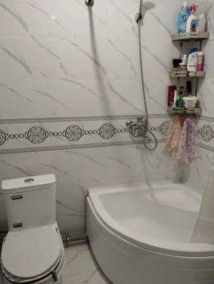 Фото 2 Квартира в Урикзор бозори йонида