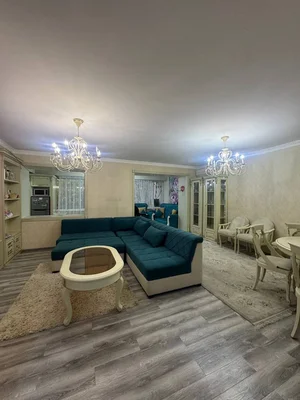 Фото 2 4-комн. квартира в Кафе BON