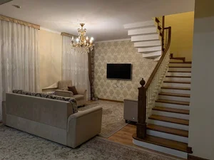 Фото 1 4-комн. квартира в Жангох Ц-15