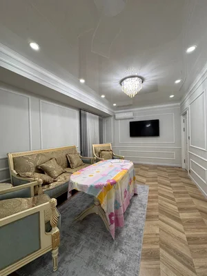 Фото 1 3-комн. квартира в Метро Космонавтов