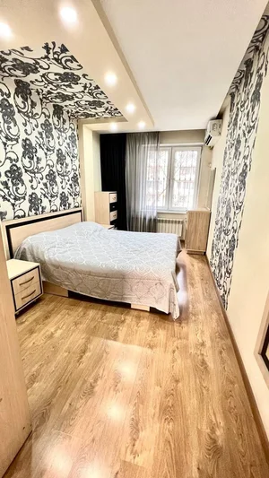 Фото 5 2-комн. квартира в ЦУМ