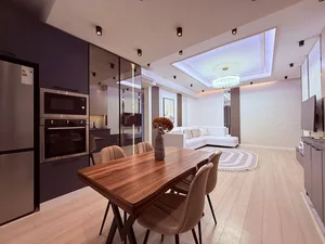 Фото 4 3-комн. квартира в Dream House