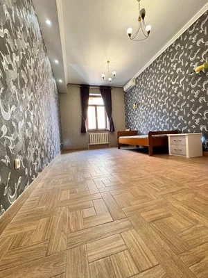 Фото 3 4-комн. квартира в Г госпитальный рынок