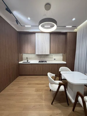 Фото 1 4-комн. квартира в Мирзо-Улугбекском районе