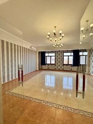 Фото 1 4-комн. квартира в Городской черте