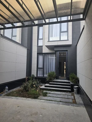 Фото 1 Дом в Юнусабад Зенит