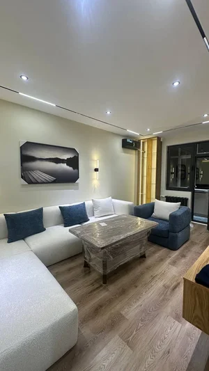 Фото 1 3-комн. квартира в Художников