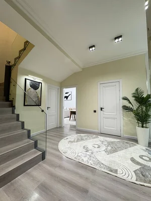 Фото 4 4-комн. квартира в Охраняемый элитный двор с фонтаном и детской площадкой