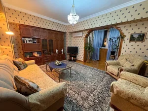 Фото 3 2-комн. квартира в ЦУМе