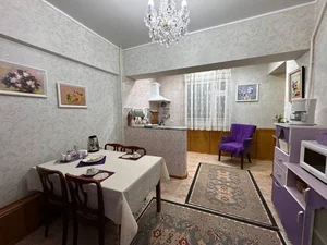 Фото 4 2-комн. квартира в ЦУМе