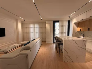 Фото 3 4-комн. квартира в Via port