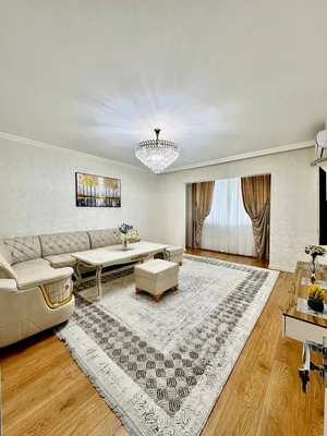 Фото 1 3-комн. квартира в Мирабадском районе