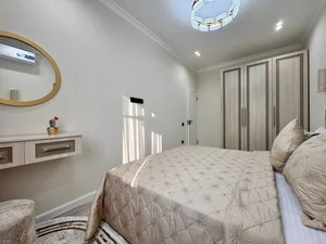 Фото 3 4-комн. квартира в Новомосковская улица