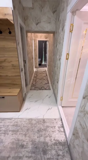 Фото 1 4-комн. квартира в Мирабад