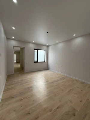 Фото 2 4-комн. квартира в Dружба Народов площадь