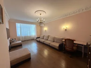 Фото 2 6-комн. квартира в Массив Эльбек