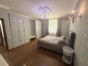 Фото 3 6-комн. квартира в Массив Эльбек