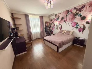 Фото 5 6-комн. квартира в Массив Эльбек