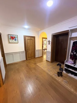 Фото 10 6-комн. квартира в Массив Эльбек